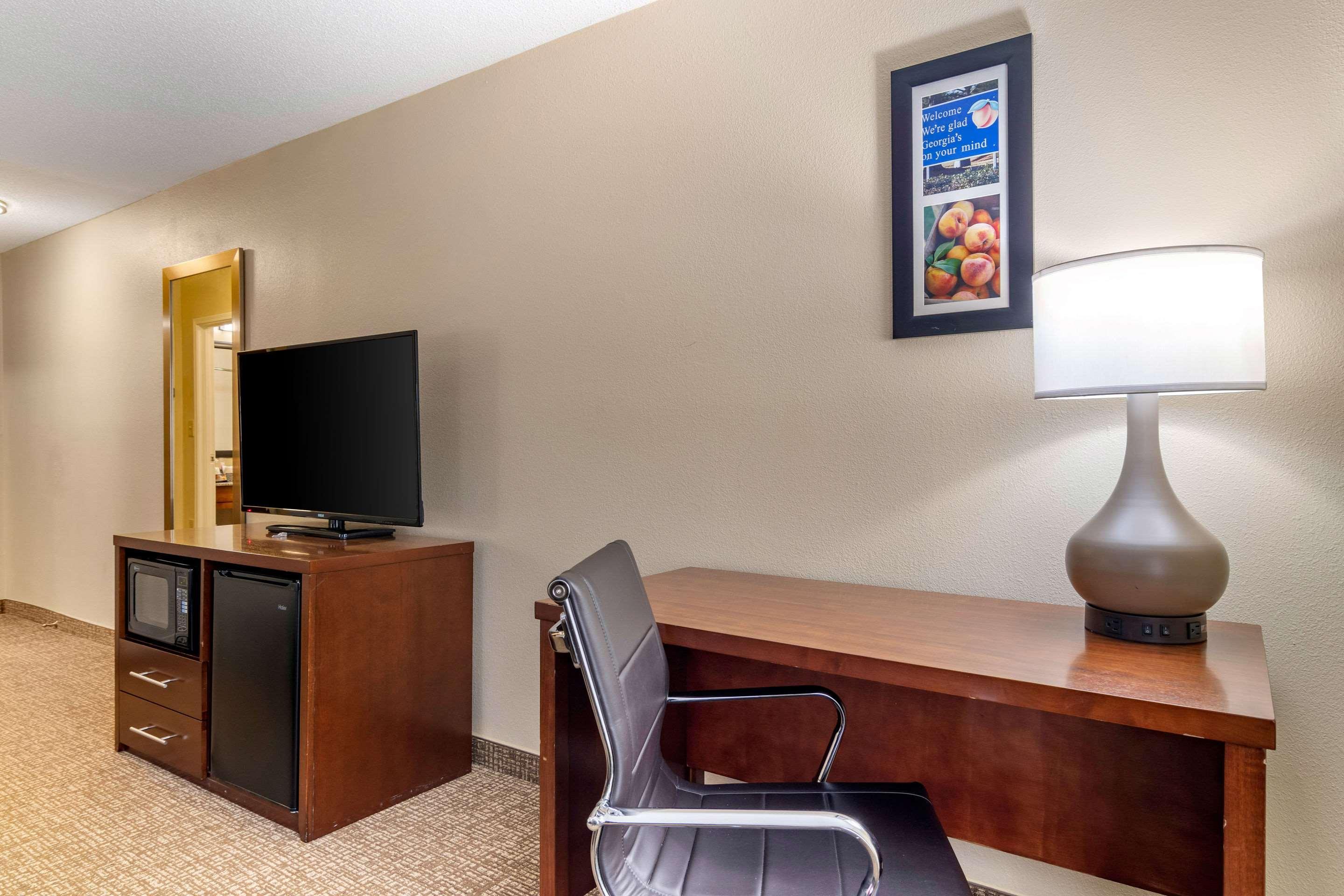 Comfort Inn & Suites Macon North I-75 Kültér fotó