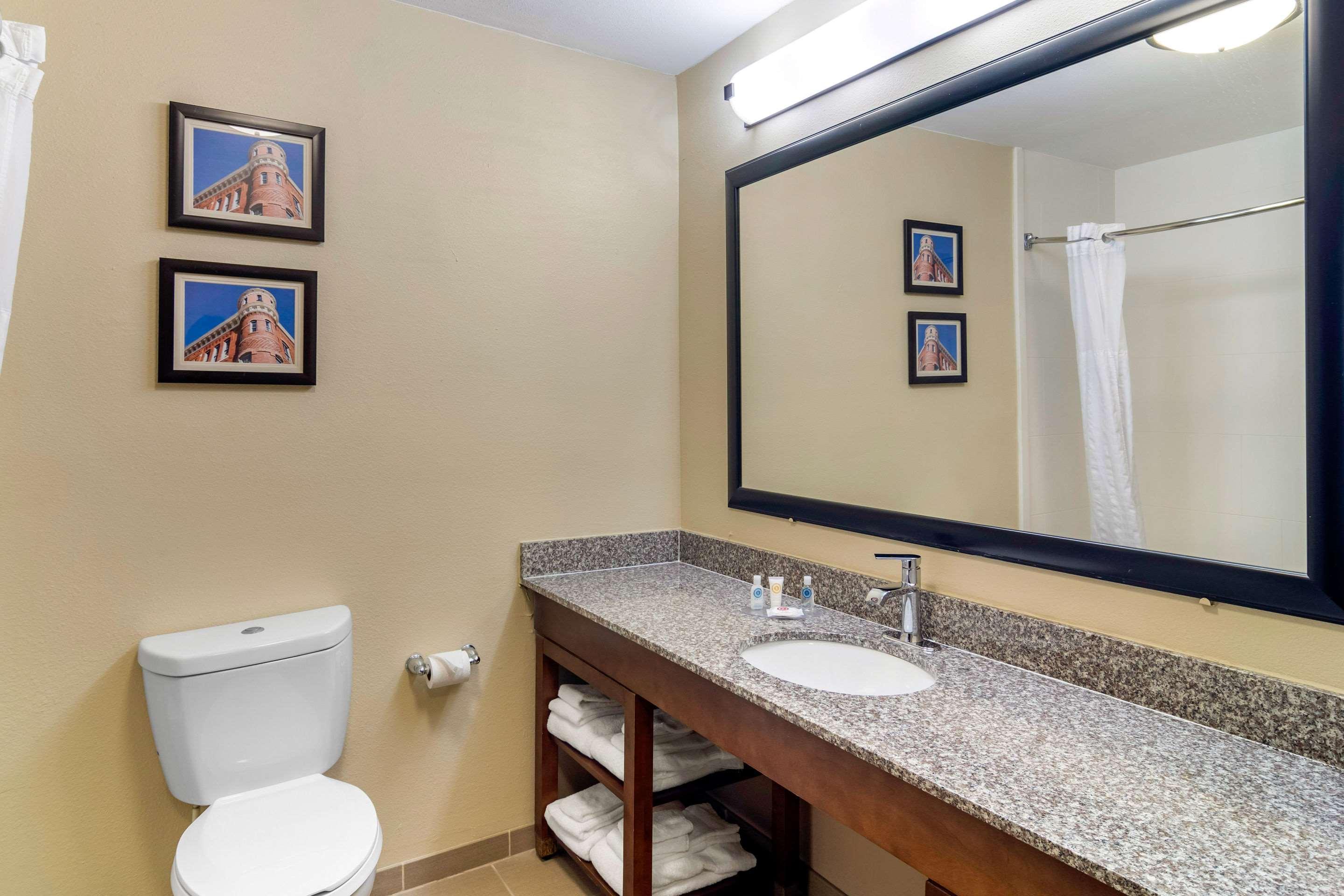 Comfort Inn & Suites Macon North I-75 Kültér fotó